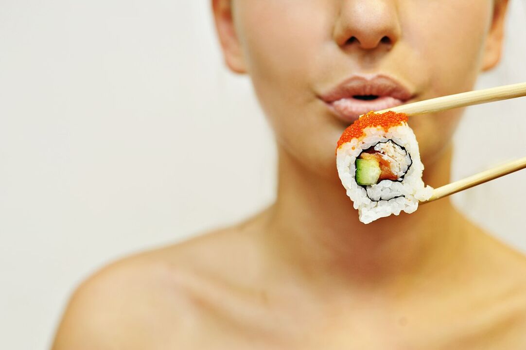 eat sushi on a Japanese diet