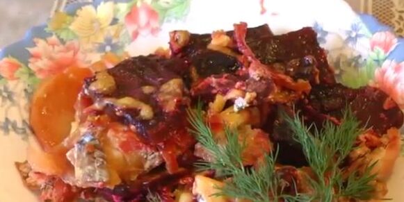 Baked pollock fillet with beets for the Dukan diet