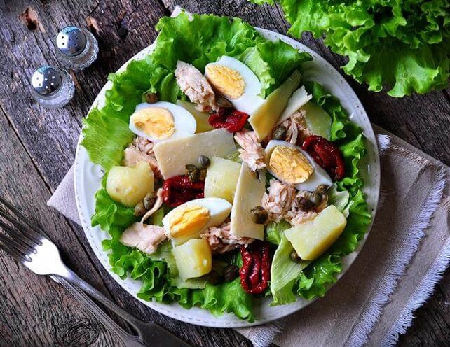 Canned tuna salad on a low-carb diet diet