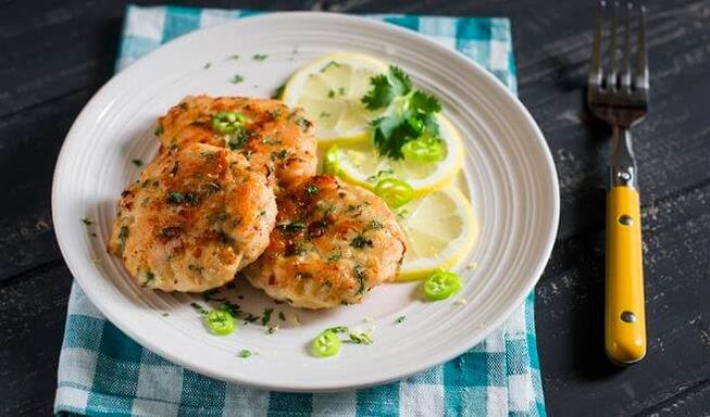 Diet cutlets relieve hunger on a low-carb diet