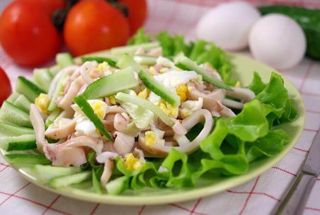 Squid salad with egg and cucumber on a low carb diet